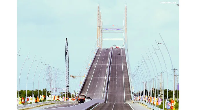 Chưa thể bù vênh cho cầu Bạch Đằng