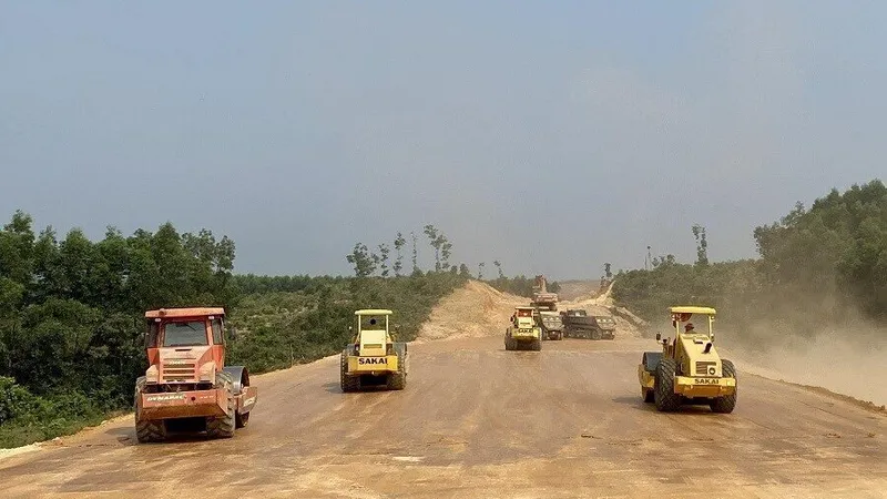 Giải phóng mặt bằng cao tốc Bắc Nam đoạn Cam Lộ - La Sơn