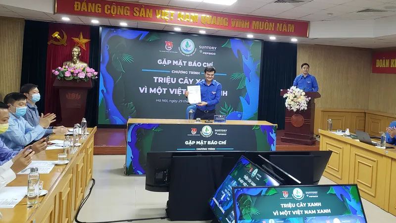 Họp báo giới thiệu chương trình "Triệu cây xanh- Vì một Việt Nam xanh" ngày 29-6