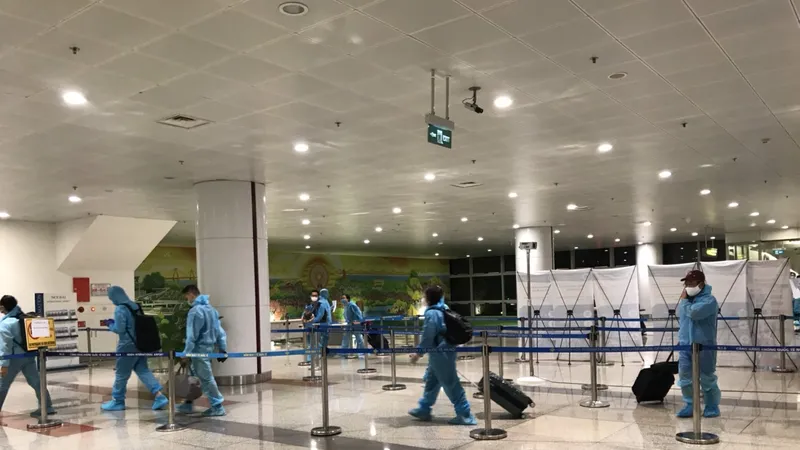Gỡ khó cho hành khách đi, đến các sân bay Nội Bài và Tân Sơn Nhất