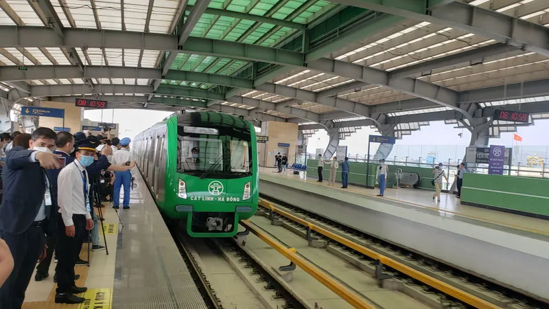 Chính thức bàn giao và đưa vào khai thác tuyến đường sắt đô thị Cát Linh - Hà Đông