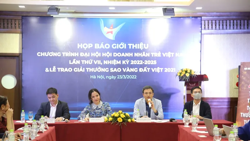 Họp báo giới thiệu Đại hội Hội doanh nhân trẻ Việt Nam và giải thưởng Sao Vàng đất Việt