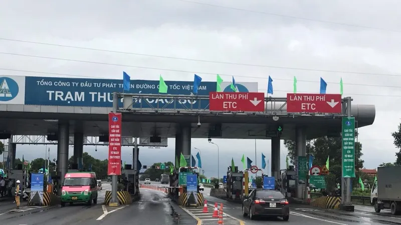 Thu phí không dừng hoàn toàn trên đường cao tốc từ 1-8