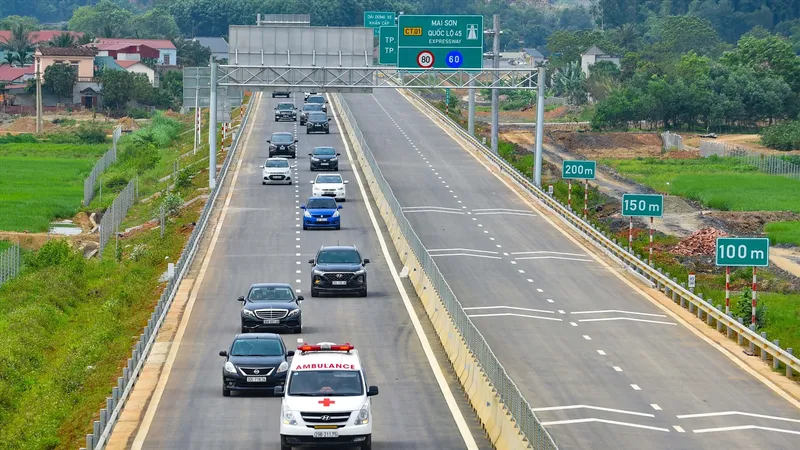 Cao tốc Mai Sơn - QL45 mới đưa vào khai thác