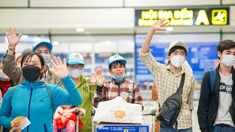 Tổ chức chuyến bay miễn phí đưa người lao động ở phía Nam ra Bắc đón tết