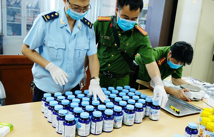 Tăng cường phòng chống buôn lậu qua đường hàng không