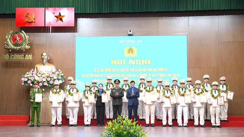 Bộ Công an tuyên dương, trao giải thưởng "Gương mặt trẻ Công an tiêu biểu" năm 2023