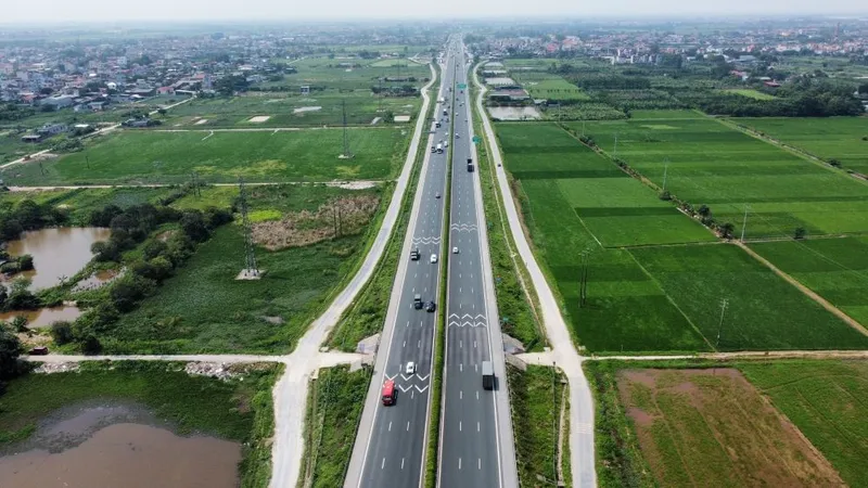 Bộ GTVT ủng hộ triển khai sớm tuyến đường cao tốc Phủ Lý - Nam Định