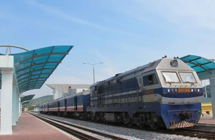 Sáp nhập 2 công ty vận tải đường sắt Hà Nội và Sài Gòn