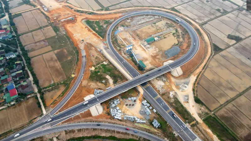 Tuyến cao tốc Bãi Vọt - Hàm Nghi đang chuẩn bị về đích dịp 30-4