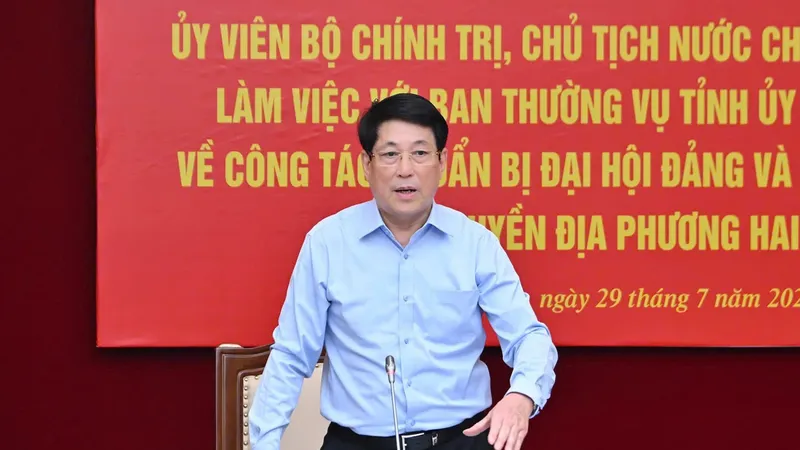 Chủ tịch nước Lương Cường phát biểu tại cuộc làm việc với Ban Thường vụ Tỉnh ủy Quảng Ninh. Ảnh: VIẾT CHUNG.
