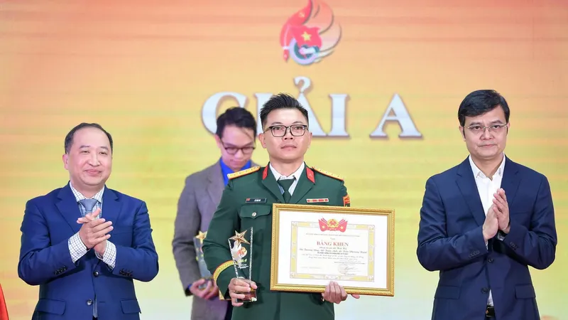 37 tác phẩm của thanh niên nhận giải thưởng cuộc thi chính luận bảo vệ nền tảng tư tưởng của Đảng