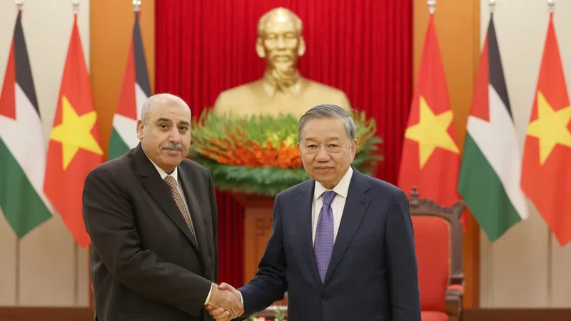 Tổng Bí thư Tô Lâm tiếp Chủ tịch Hạ viện Jordan Mazen Turki El Qadi ngày 3-2. Ảnh: VIẾT CHUNG