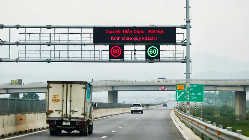 Đường cao tốc Diễn Châu - Bãi Vọt 