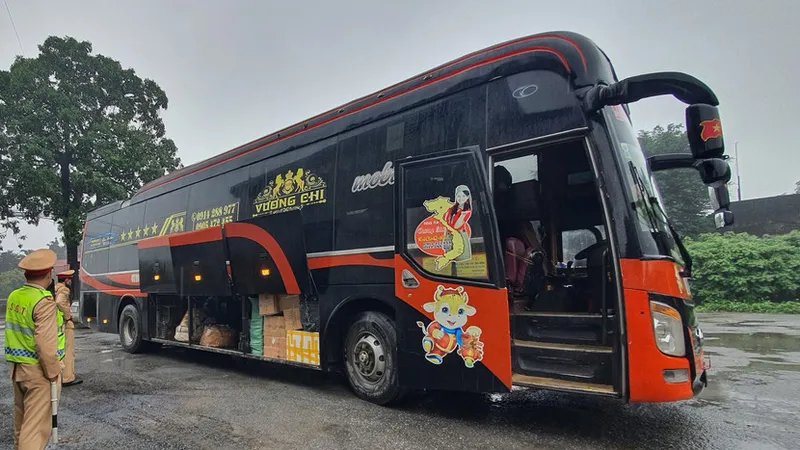 Cần hạn chế tốc độ, giám sát hành trình xe khách giường nằm 2 tầng hoạt động ở vùng núi