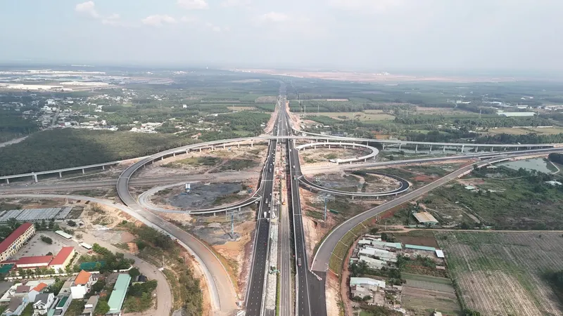 Nút giao đường cao tốc Biên Hòa - Vũng Tàu và đường cao tốc TPHCM - Long Thành - Dầu Giây