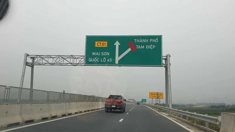 Khuyến khích tố giác hành vi xâm phạm hệ thống cáp trên cao tốc Bắc - Nam