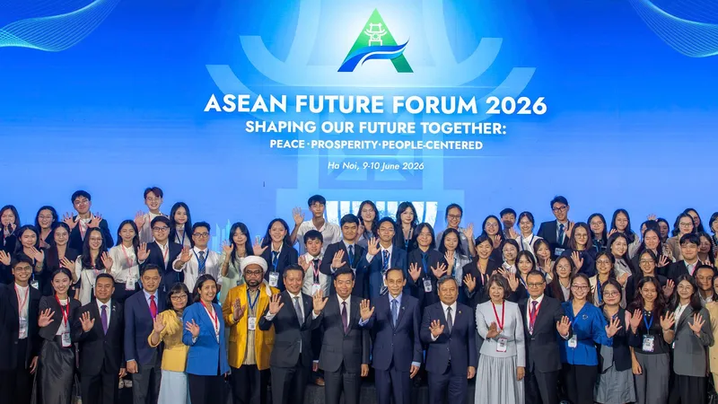 Các đại biểu dự phiên bế mạc Diễn đàn Tương lai ASEAN lần thứ ba (AFF 2026). Ảnh: VIẾT CHUNG
