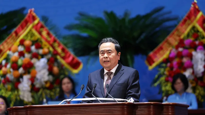 Chủ tịch Quốc hội Trần Thanh Mẫn phát biểu tại phiên khai mạc Đại hội đại biểu Phụ nữ toàn quốc lần thứ XIV. Ảnh: TTXVN