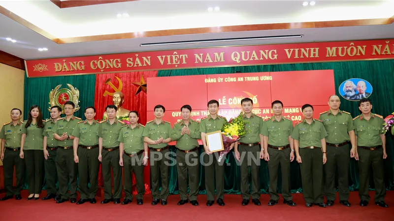Công bố Quyết định thành lập Đảng bộ Cục An ninh mạng và Phòng, chống tội phạm sử dụng công nghệ cao