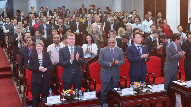 500 chính khách, học giả trên thế giới dự “Diễn đàn Hà Nội”