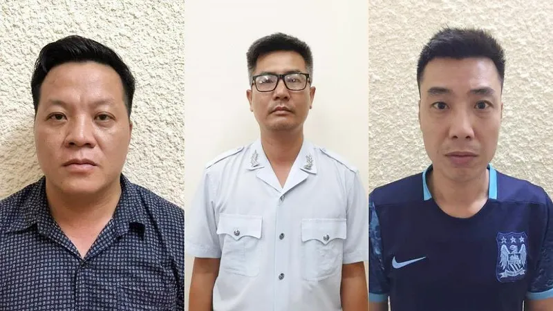 Các đối tượng từ trái qua Hạ, Phong, Tuấn.