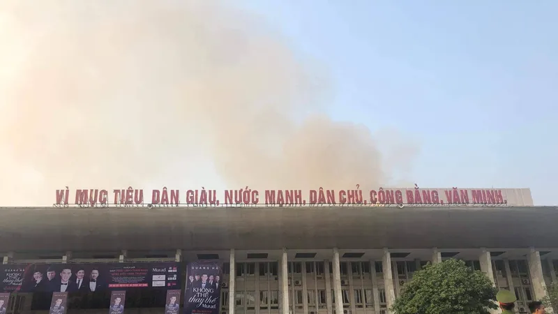 Cháy tại hội trường Cung văn hóa hữu nghị Việt Xô