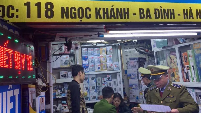 Công an Hà Nội ra quân xử lý nạn đầu cơ khẩu trang y tế