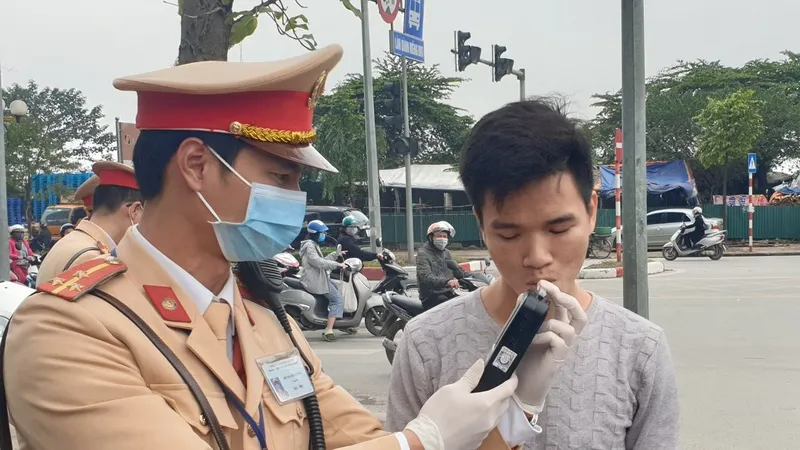 Kiểm tra nồng độ cồn phải đúng quy trình