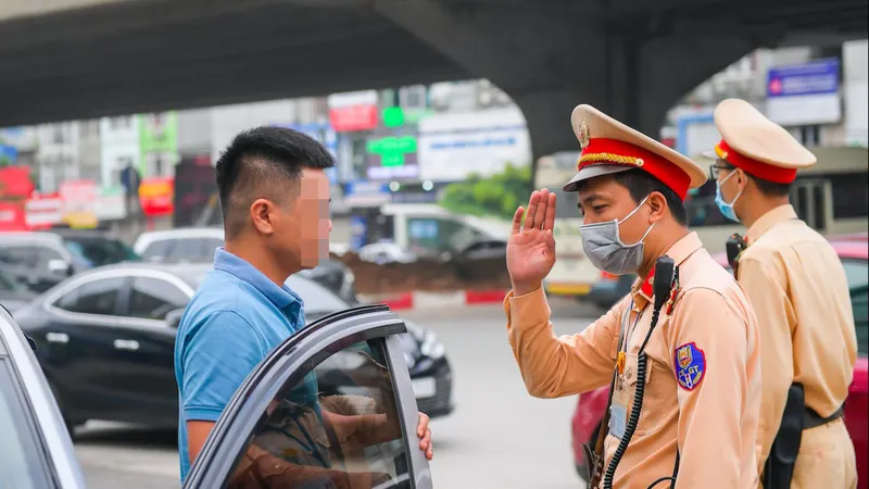 Hà Nội xử phạt trên 430.000 trường hợp vi phạm Nghị định 100