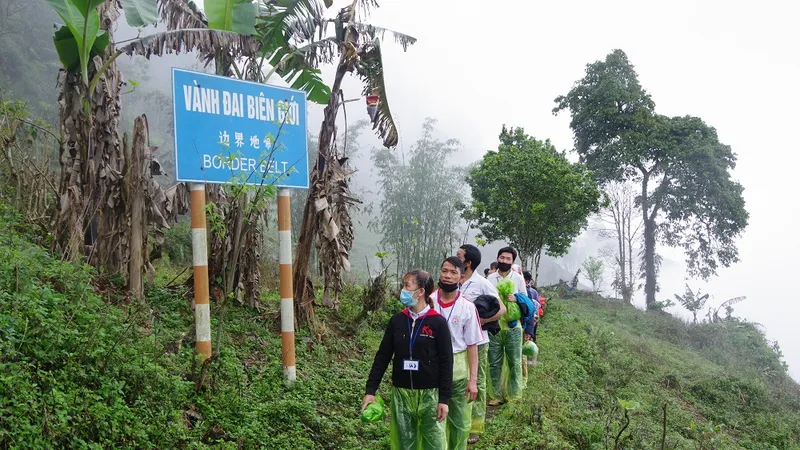 Bắt đường dây đưa 19 người xuất cảnh trái phép sang Trung Quốc, khởi tố 3 đối tượng