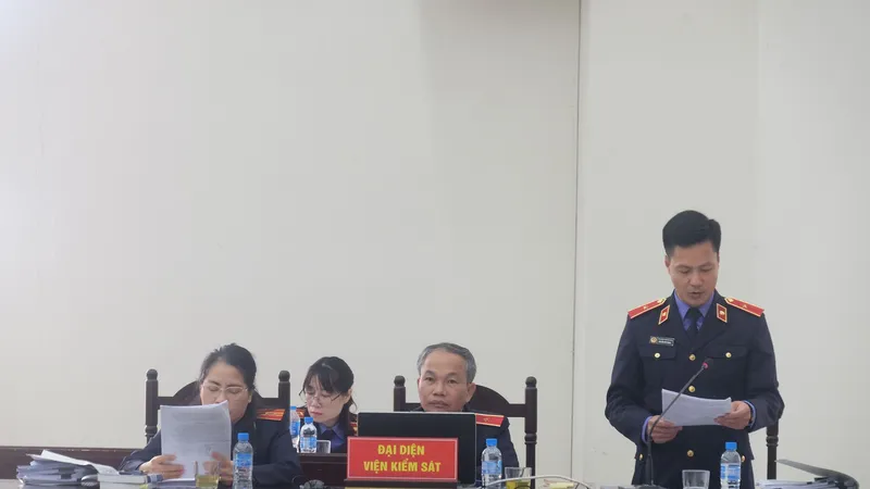 Viện Kiểm sát bác bỏ quan điểm đổi tội danh cho các bị cáo vụ Gang thép Thái Nguyên