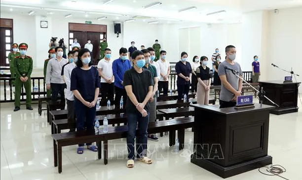 Tuyên án 14 bị cáo trong vụ án buôn lậu tại Công ty Nhật Cường