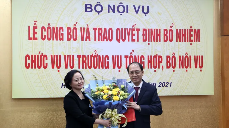 Bộ Nội vụ có Vụ trưởng mới thông qua thi tuyển