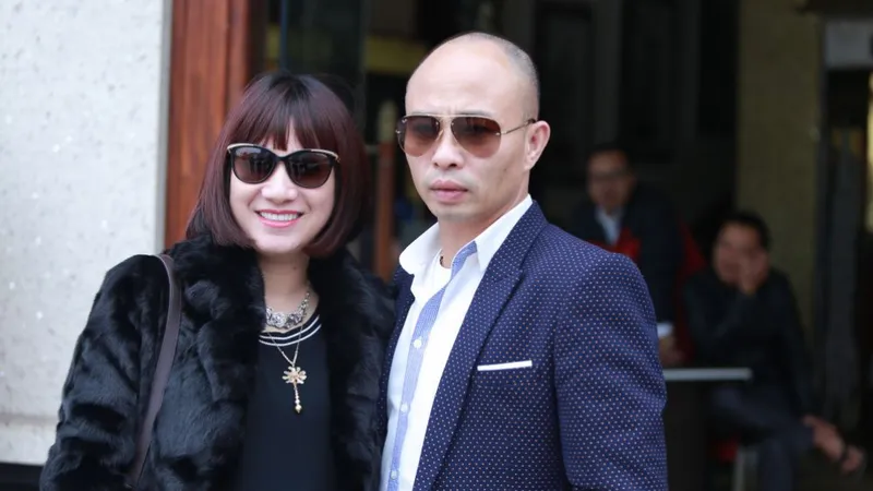 Vợ chồng Đường 'Nhuệ' và con nuôi sắp hầu tòa vì 'ăn chặn' tiền mai táng
