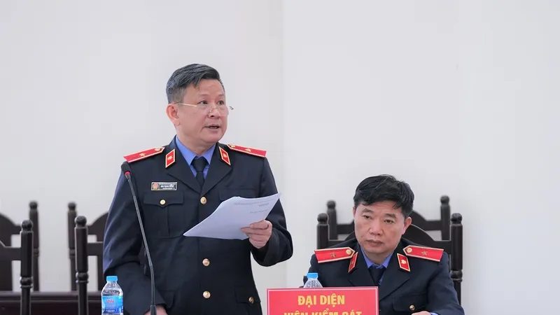 Đề nghị giảm hình phạt cho 2/12 bị cáo vụ Gang thép Thái Nguyên