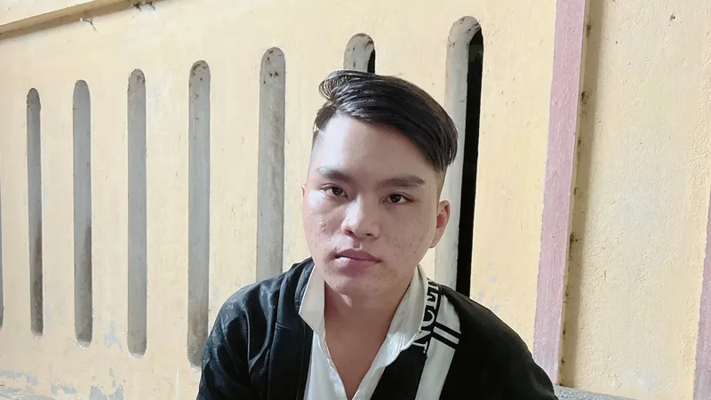 Tạm giữ đối tượng lôi kéo, nghi lừa bán bé gái ra nước ngoài