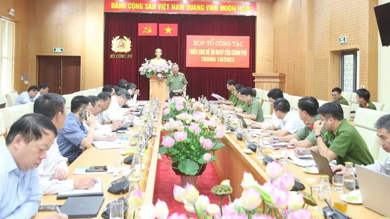 Bộ trưởng Bộ Công an Tô Lâm phát biểu tại cuộc họp. Ảnh: PHONG HOÀNG