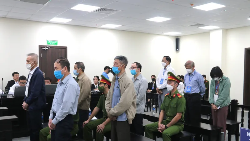 Nói lời sau cùng, cựu Vụ trưởng Vụ Kế hoạch - Tài chính (Bộ Y tế) xin giảm án cho 2 cấp dưới