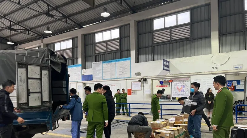 Thêm 2 trung tâm đăng kiểm ở Hà Nội bị điều tra nhận hối lộ