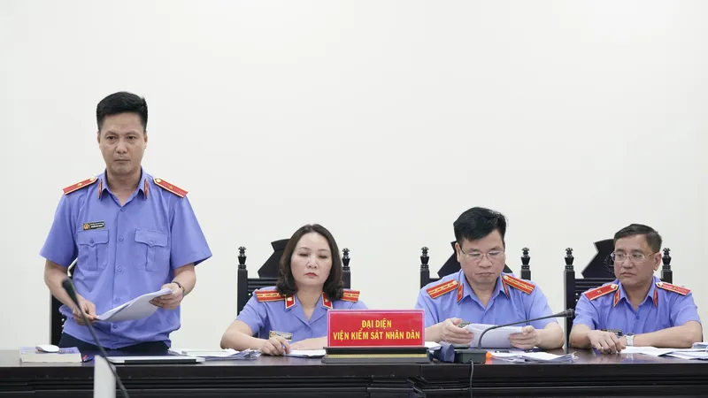 Đề nghị phạt cựu Tổng Giám đốc Công ty cổ phần Chứng khoán Trí Việt 4-5 năm tù 