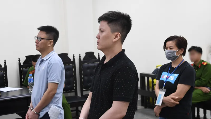 Hai anh em ruột bị phạt tù vì tổ chức cho người khác trốn đi nước ngoài