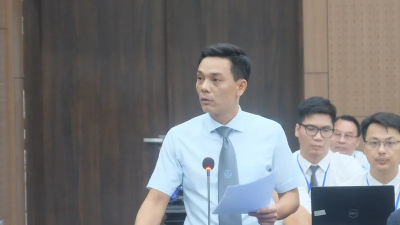 Học trò bị cáo Chử Xuân Dũng mong tòa đánh giá lại hành vi của thầy 