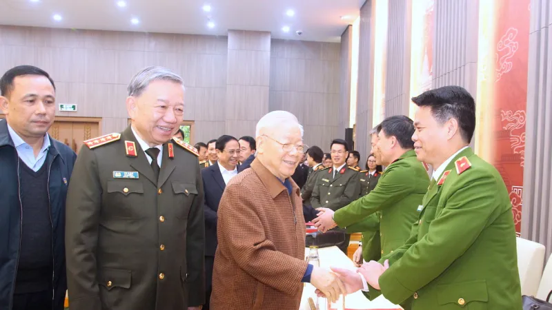Tổng Bí thư Nguyễn Phú Trọng: Các đồng chí hành động rất vất vả nhưng cũng rất đáng vinh dự, tự hào