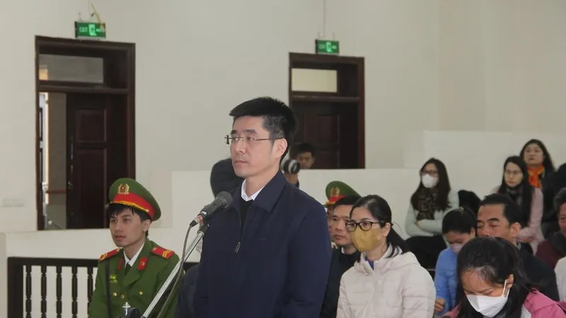 Bị cáo Hoàng Văn Hưng xin lỗi những người đã tạo điều kiện cho mình phấn đấu