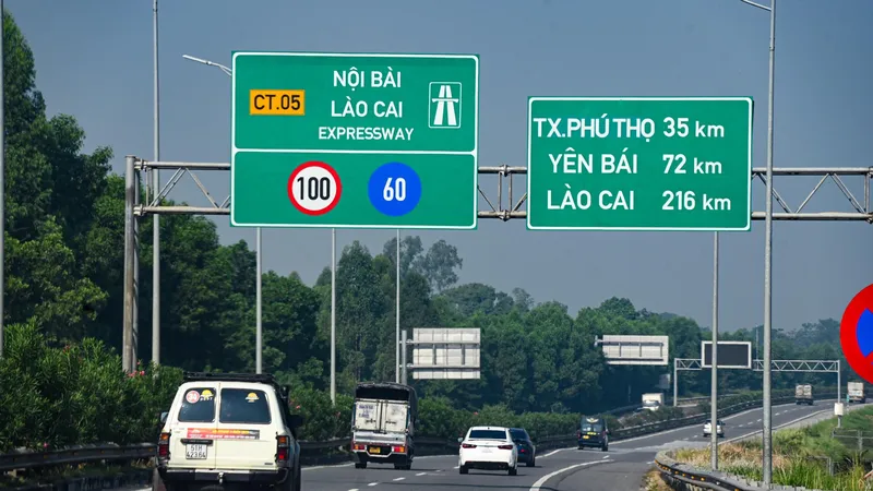 Khuyến cáo hạn chế phương tiện vận tải lớn trên các quốc lộ 6, 279 và 12