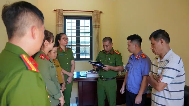 "Nổ" có thể xin vào biên chế, người phụ nữ lừa chiếm đoạt hơn 400 triệu đồng