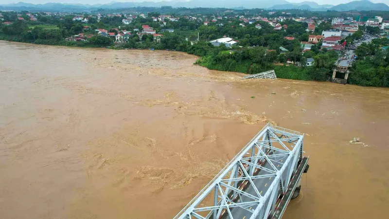 Tỉnh Phú Thọ thông tin về công tác cứu nạn, cứu hộ vụ sập cầu Phong Châu