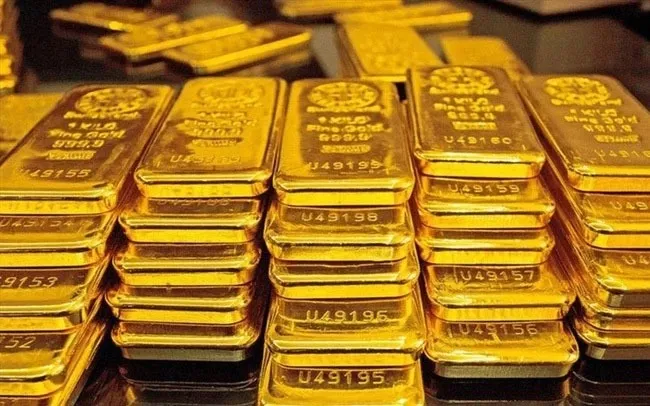 Giá vàng trong nước tăng dựng đứng