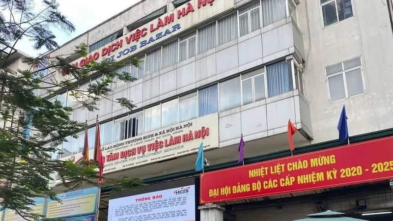 Truy tố cựu Giám đốc Trung tâm giới thiệu việc làm và hỗ trợ thanh thiếu niên Hà Nội